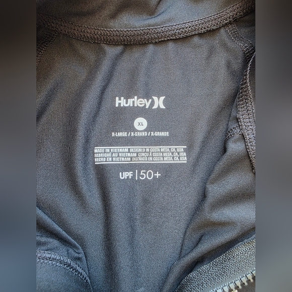 Hurley Aloha Rash Guard Top - Picture 2 of 2